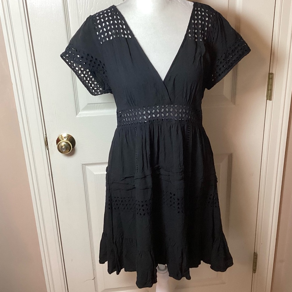 Zara Black Eyelet V-Neck Mini Dress with Short Sleeves - L